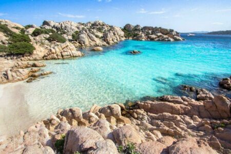 7 îles de la Méditerranée pour un voyage pas cher et dépaysant