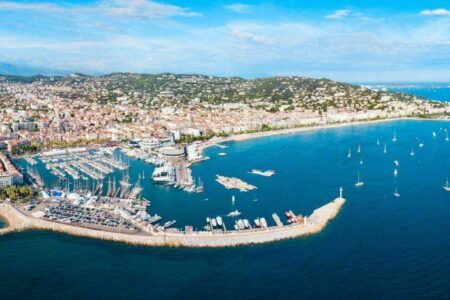 Tourisme à Cannes : louez un yacht de luxe