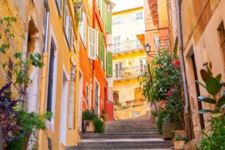 Dans quel quartier de Nice dormir pour vos prochaines vacances ?