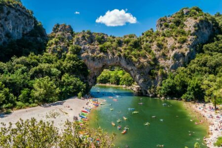 Que voir en Ardèche pendant vos vacances ? Voici nos 14 idées