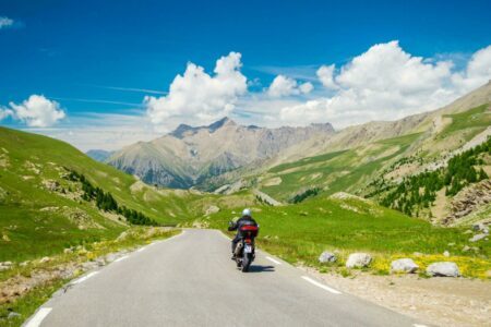 Les 7 plus beaux road trip à moto en France