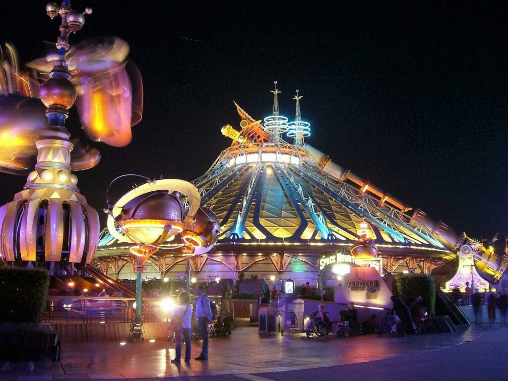 Les 10 attractions à faire à Disneyland Paris (et au Walt Disney