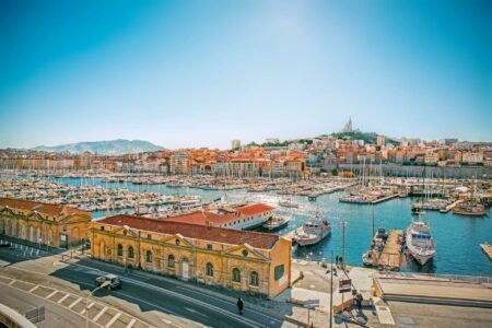 Voici toutes nos idées de voyages au départ de Marseille !