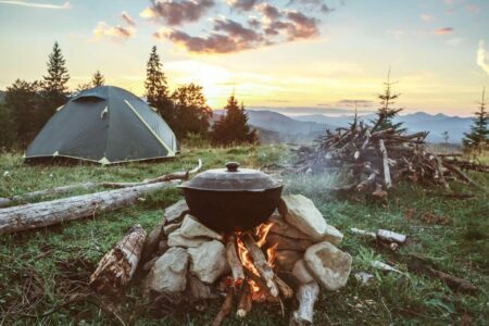 Tout savoir sur le camping sauvage en France : nos conseils et astuces !