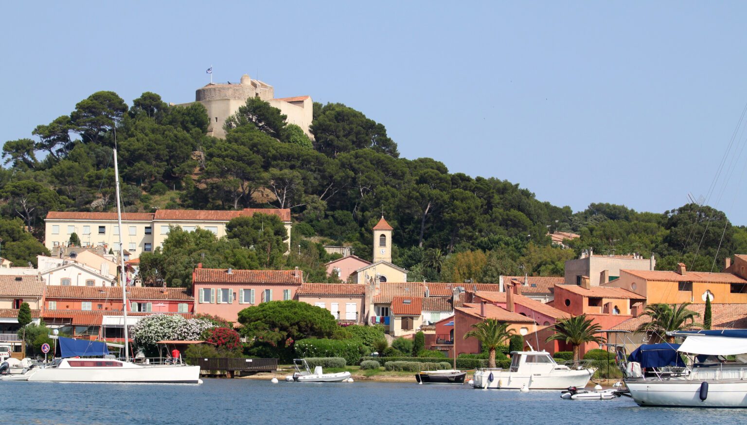 Découvrez Les 12 Plus Beaux Villages Du Var