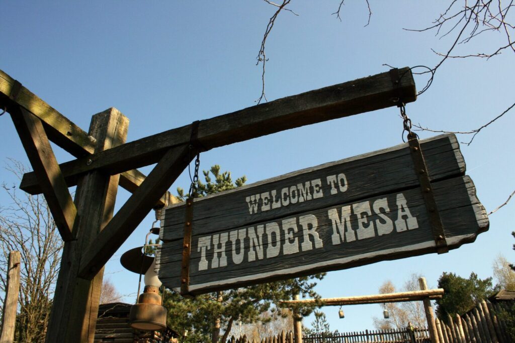 Welcome to Thunder Mesa (Frontierland)