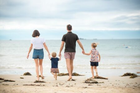 Vacances en famille : nos astuces pour planifier votre voyage sans dépasser votre budget