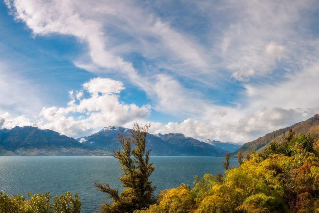 Le parc national Mount Aspiring dans les paysages d'automne