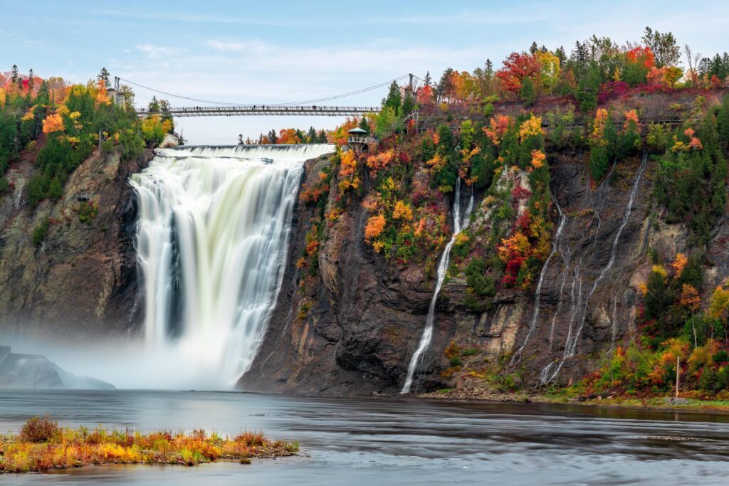 Chute Montmorency au Québec en automne