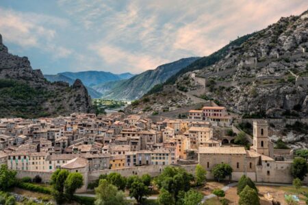 Les 16 plus beaux villages des Alpes-de-Haute-Provence