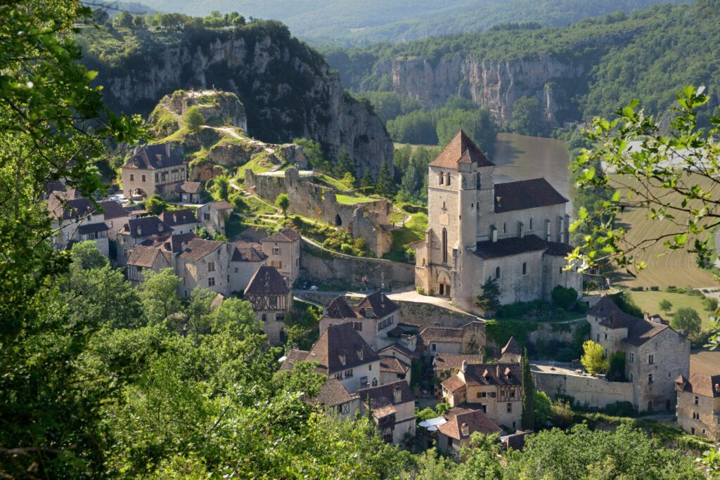 Saint-cirq-Lapopie, un des Plus Beaux Villages de France