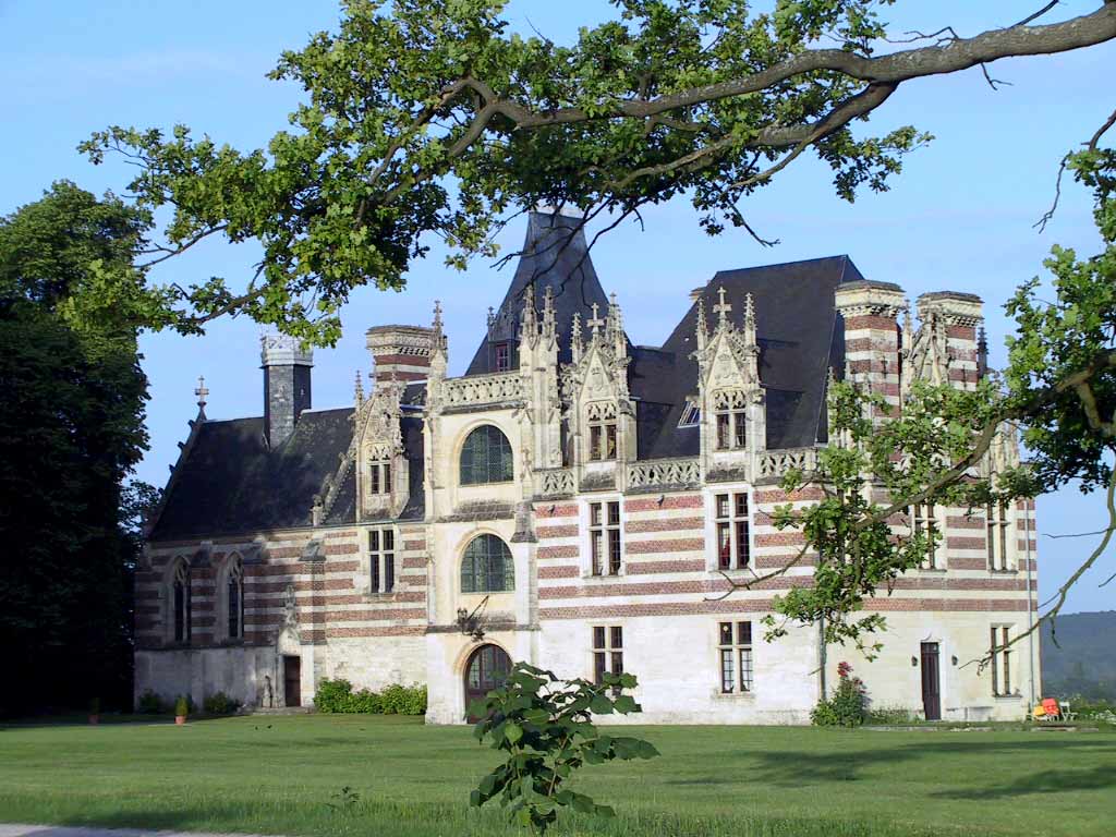 Le château de Saint-Maurice-d'Ételan