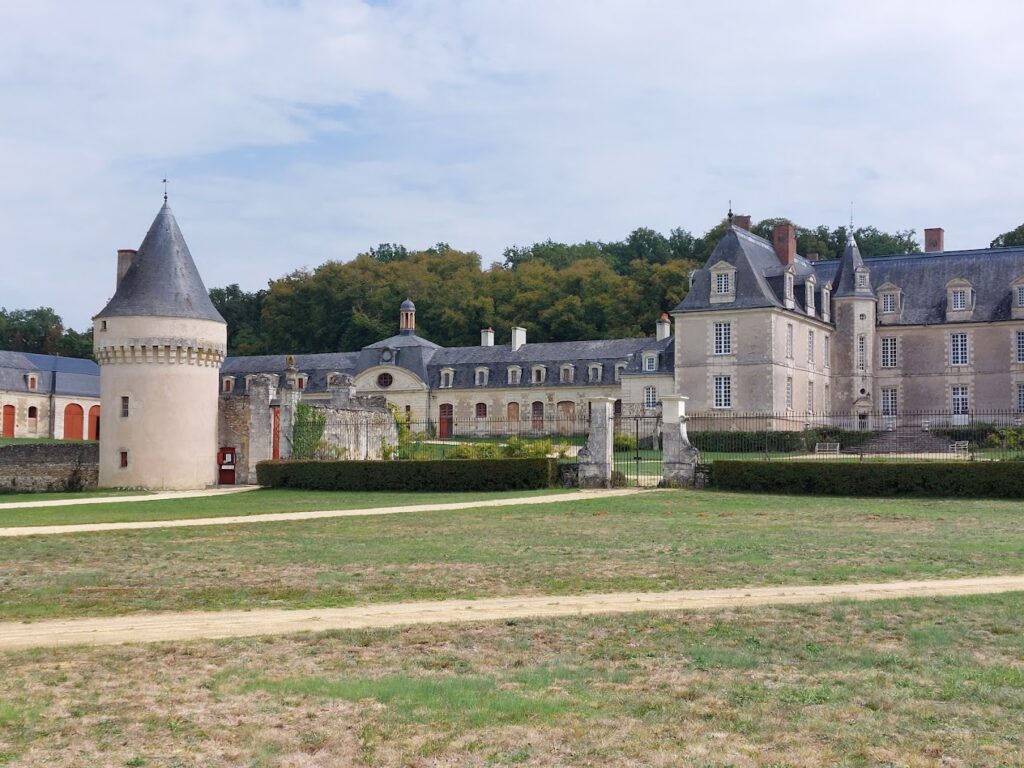 Le château de Gizeux autour du Mans