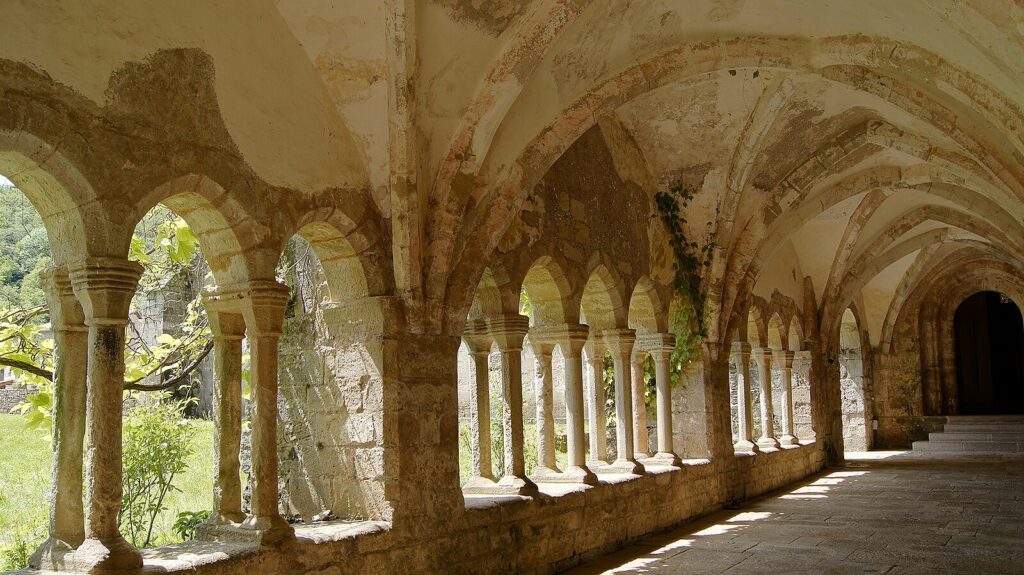 Cloître de l'Abbaye de Sylvanès