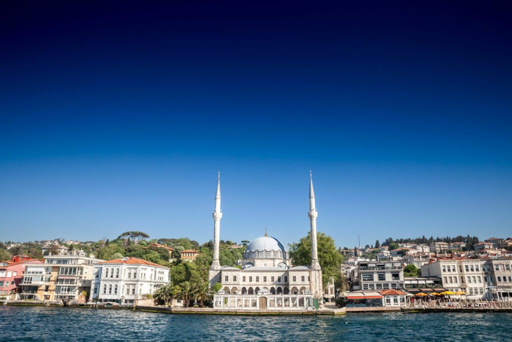 Panorama of beylerbeyi mosque, also called hamid i evvel camii, in front of the sea Bosphorus strait in uskudar district on a sunny afternoon in Istanbul, Turkey. it's an ottoman muslim mosque.