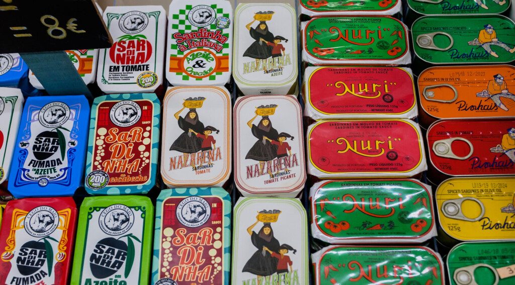 Souvenir du Portugal les Sardines en conserve