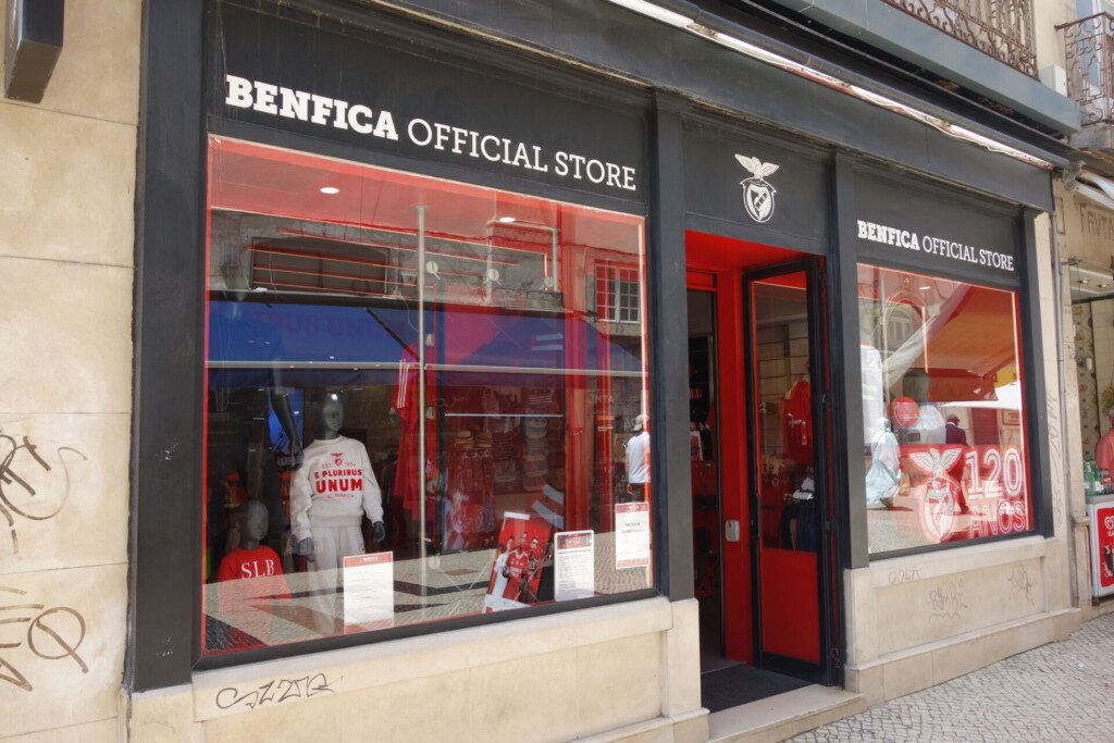 Souvenir Lisbonne boutique Maillot de foot Benfica