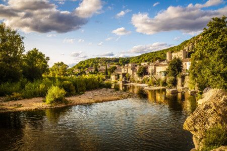 Que faire autour de Vallon Pont d’Arc ? Les 13 visites incontournables