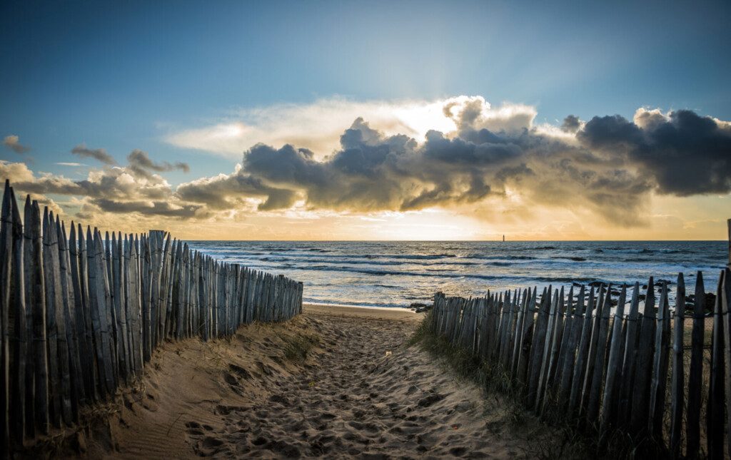 Chemin vers la plage de la Paracou (Les Sables d'Olonne)