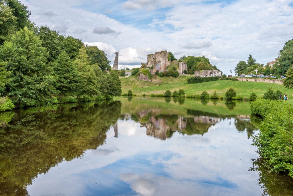 Le Château de Tiffauges environs de Nantes