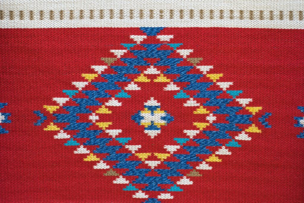 Motif d'un tapis traditionnel fait main en Grèce