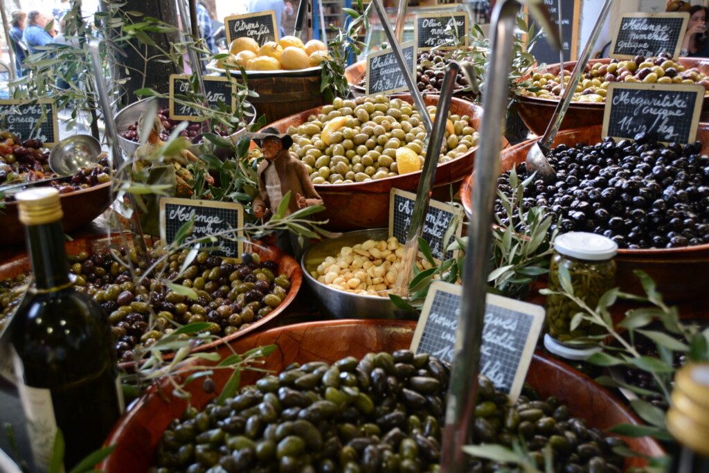 Olives sur un marché provençal