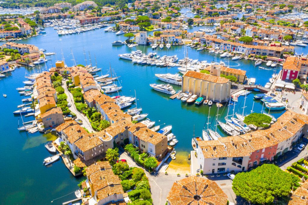 Vue sur les canaux de Port Grimaud