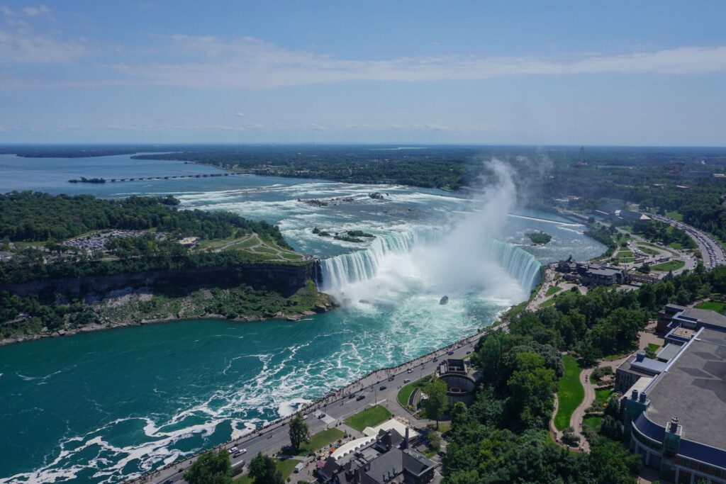 Chutes du Niagara promenade de Table Rock à Rainbow bridge