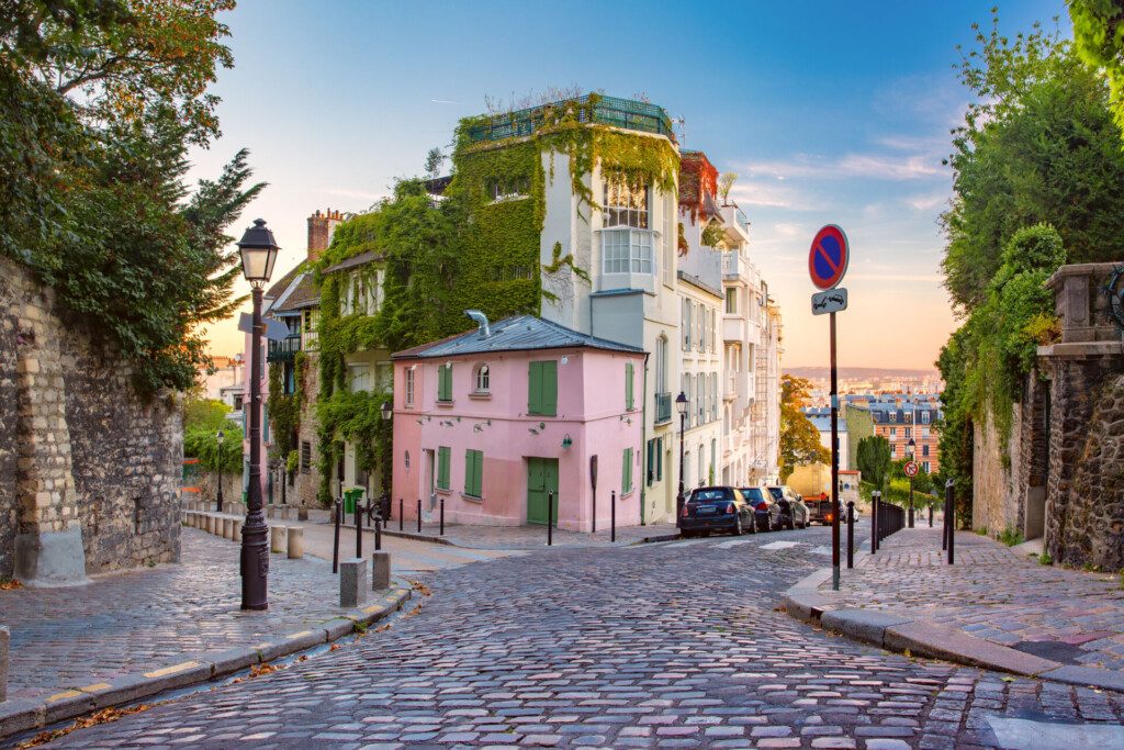 Flânez à Montmartre lors de ce week-end en amoureux