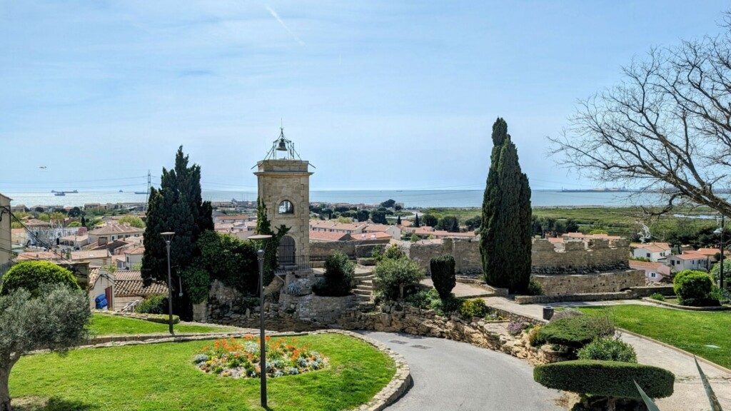 Fos-sur-Mer dans les environs d'Arles