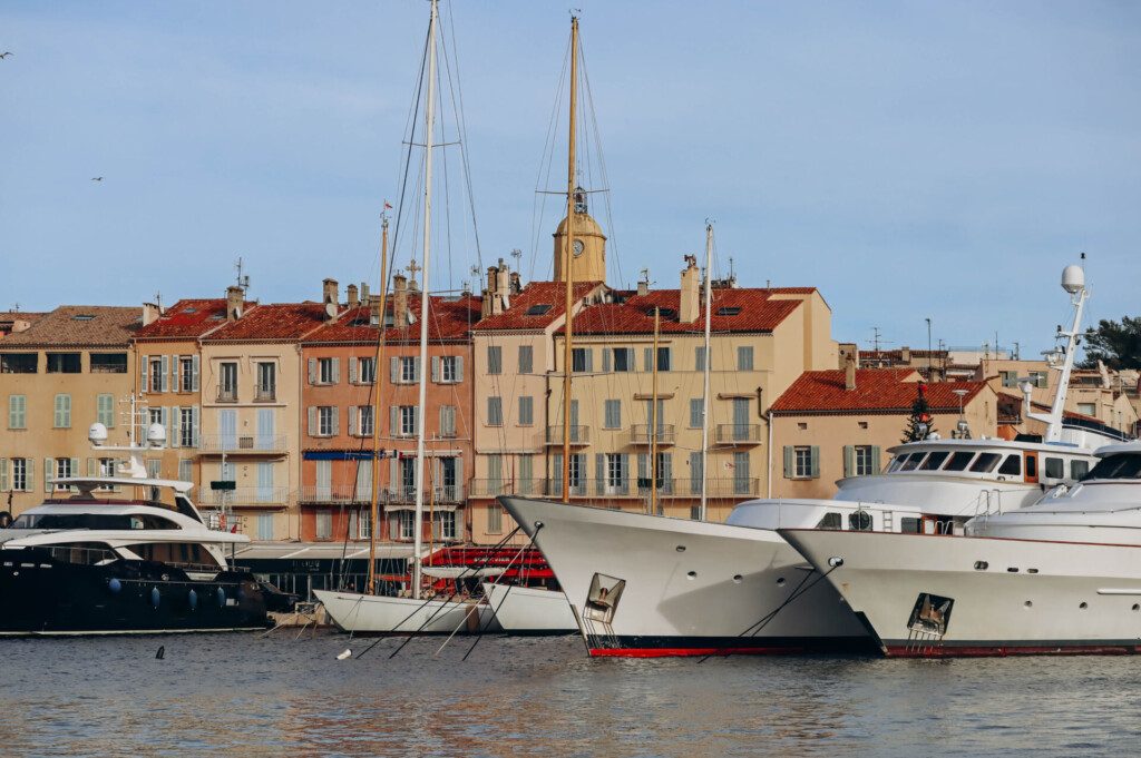 Le port de Saint-Tropez en hiver