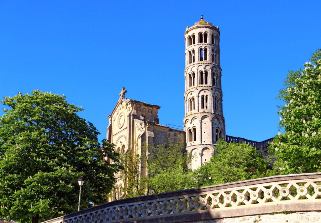 La cathédrale Saint-Théodorit et la tour Fenestrelle à Uzès