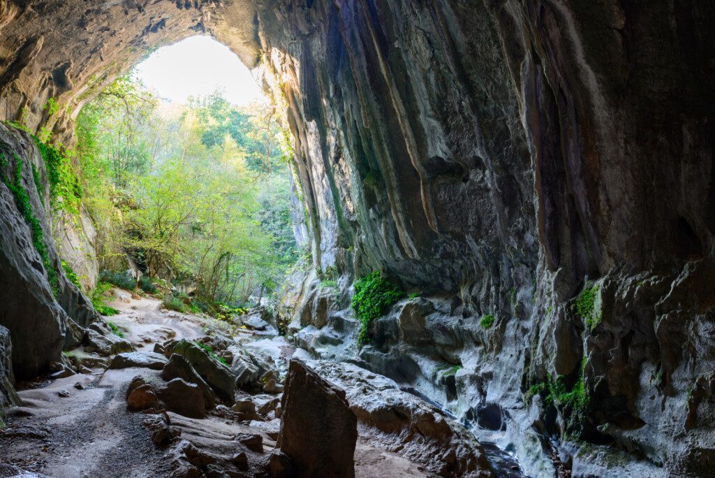 Les grottes de Zugarramurdi dans les environs de San Sebastian