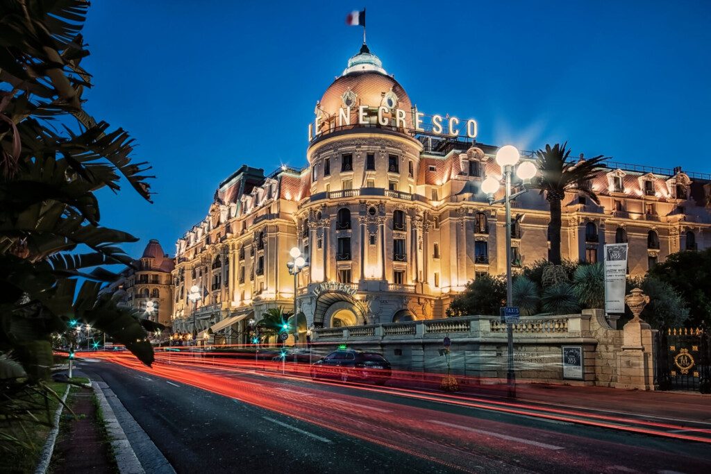 Hôtel Negresco de nuit à Nice