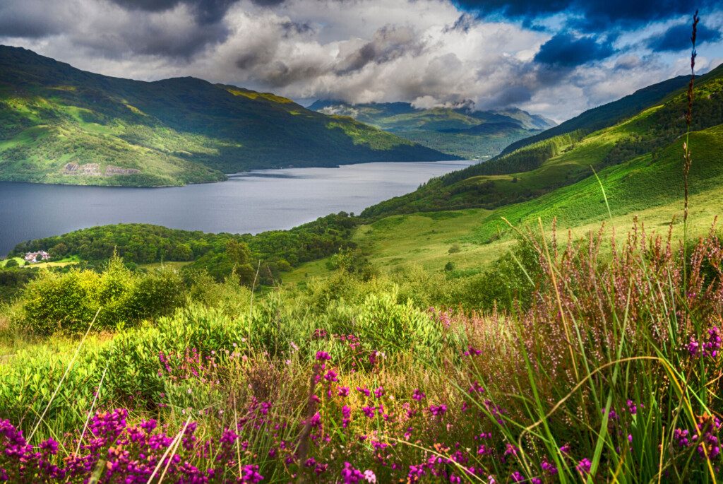 Le Loch Lomond dans les alentours de Glasgow