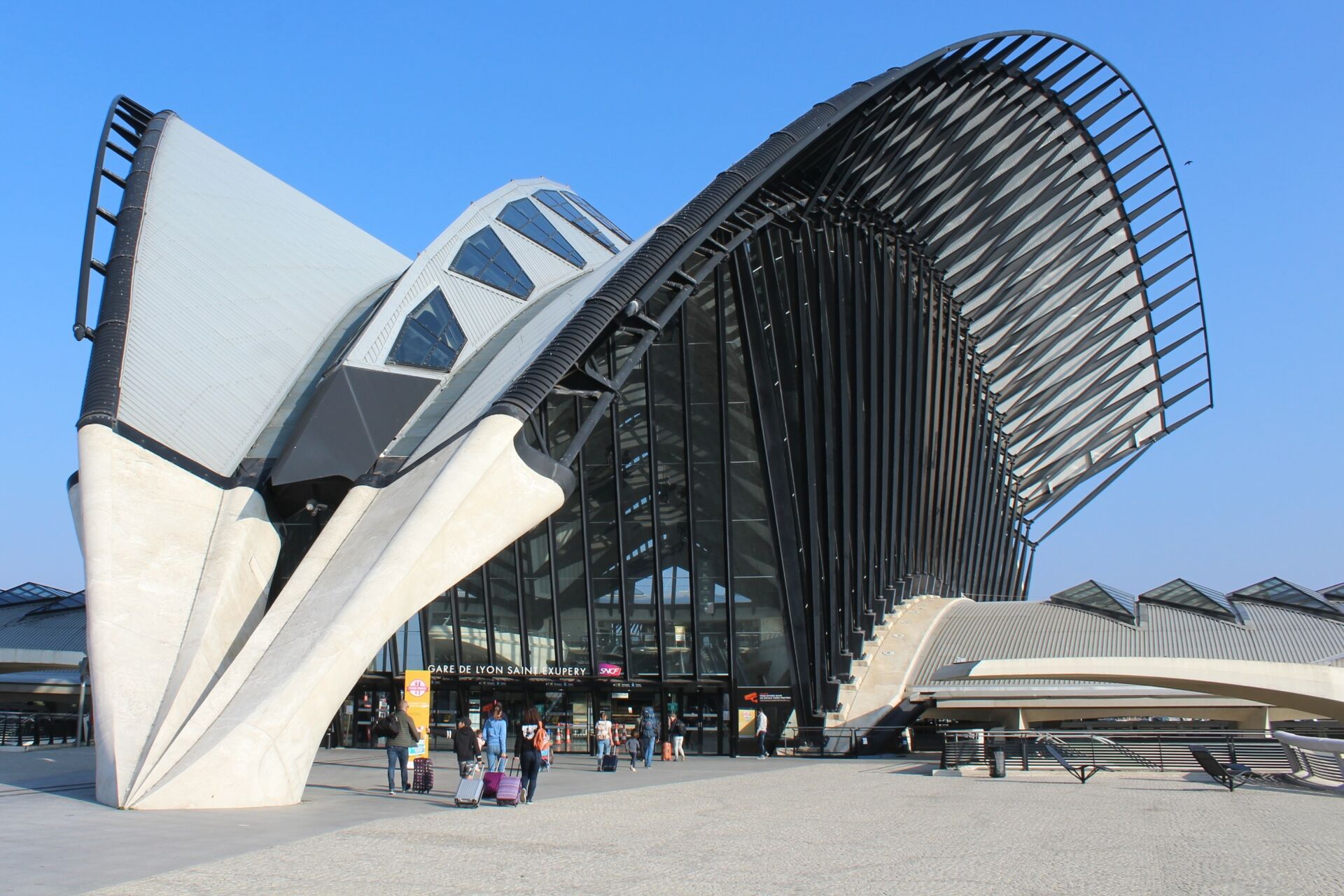 Aeroport Lyon Saint Exupery comment rejoindre