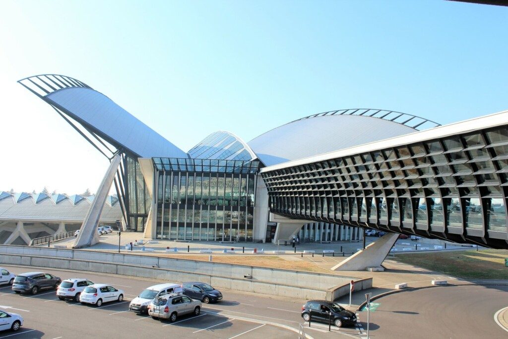 Aeroport Lyon Saint Exupery en voiture