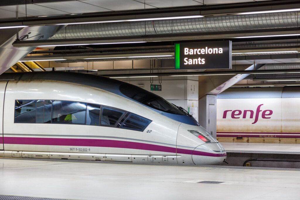 AVE train TGV Renfe Barcelone