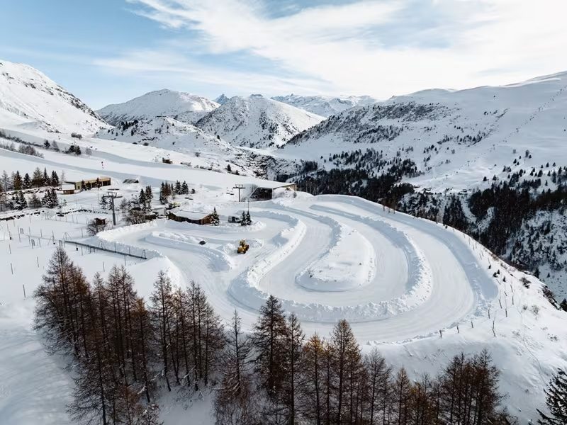 Piste de pilotage sur glace à l'Alpe d'Huez