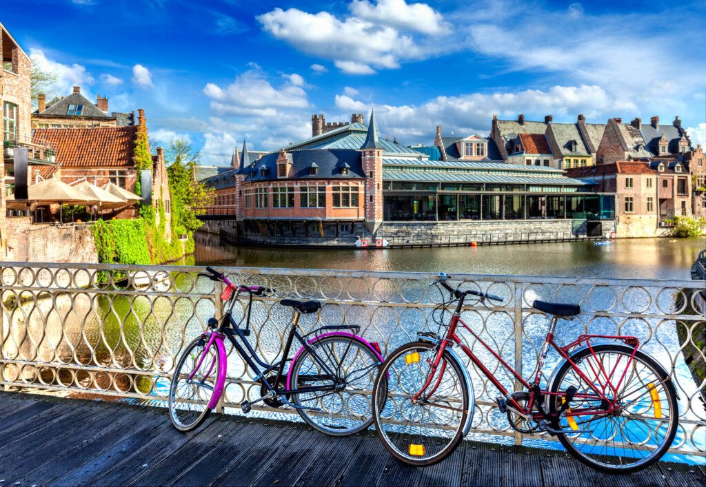 Vélo le long du Canal entre Gand et Bruges