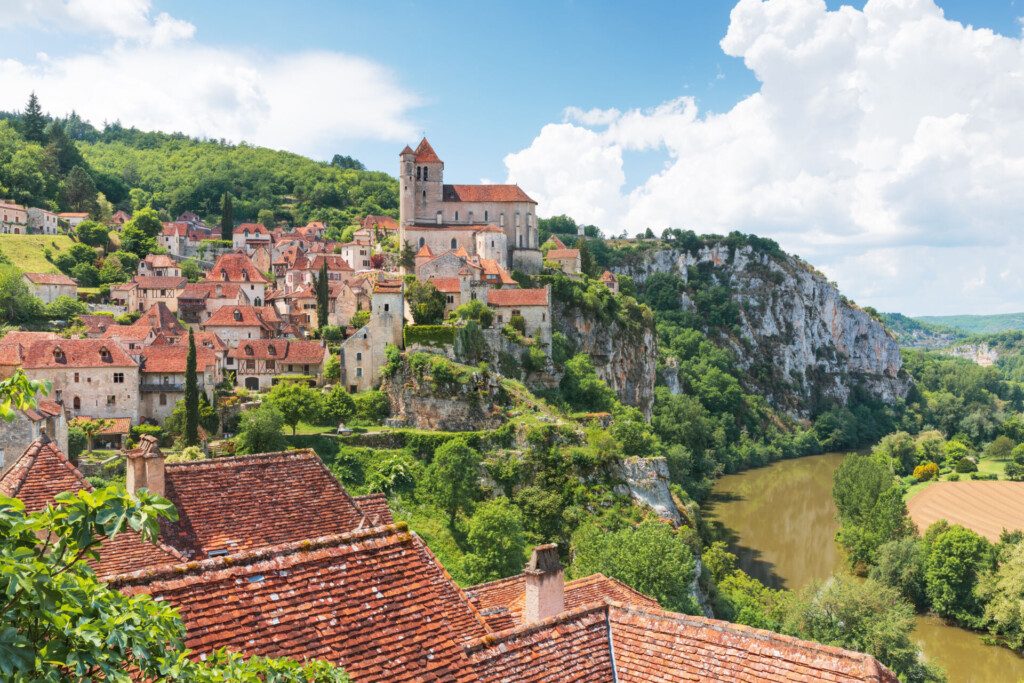 Village photogénique de Saint-Cirq-Lapopie en Occitanie