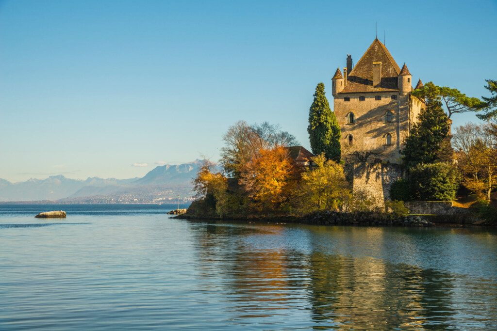 Yvoire et son château sur le Lac Léman