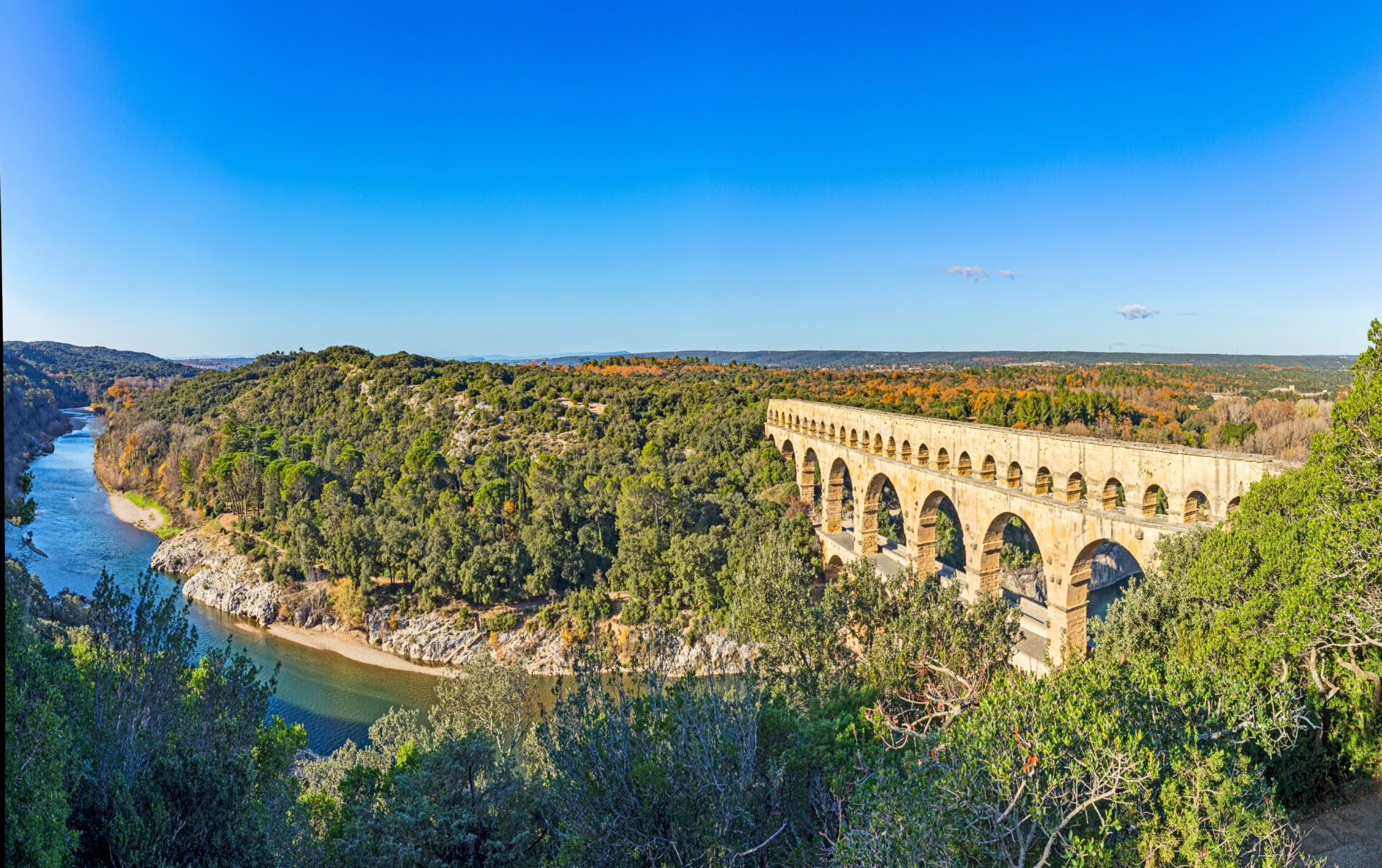 Autour du Pont du Gard et dans les environs