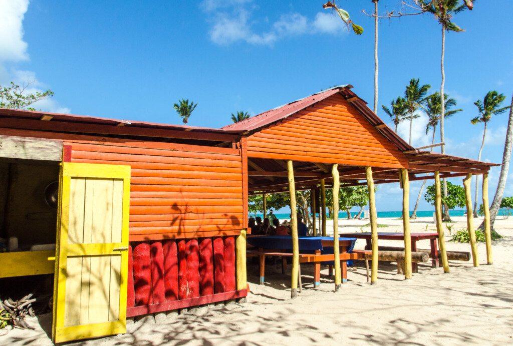 grillades sur la plage dans les Caraïbes